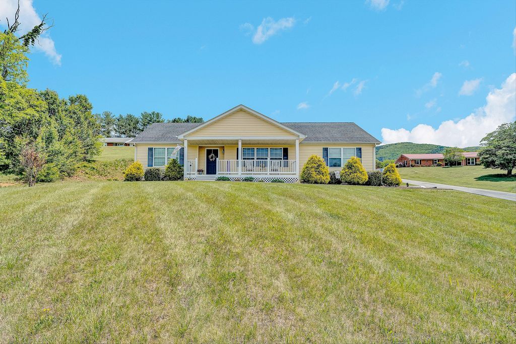 19 Cook AVE, Roanoke, VA 24019