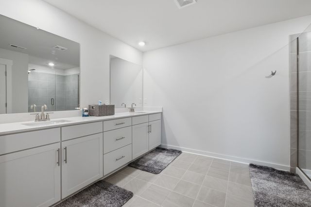 842 Nightingale Ave, Hendersonville, TN 37075
