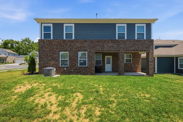 842 Nightingale Ave, Hendersonville, TN 37075