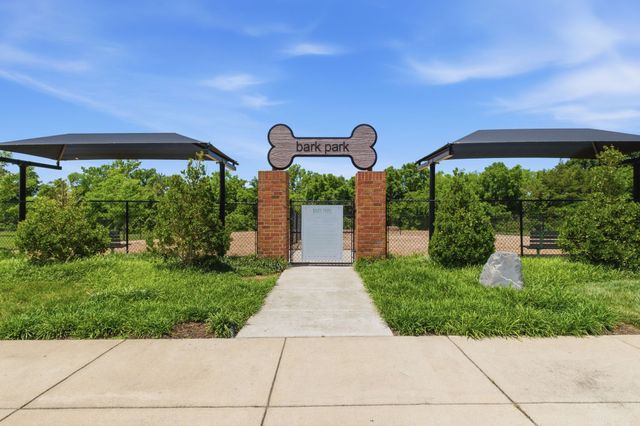 842 Nightingale Ave, Hendersonville, TN 37075