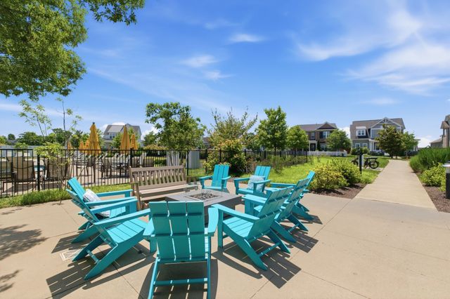842 Nightingale Ave, Hendersonville, TN 37075