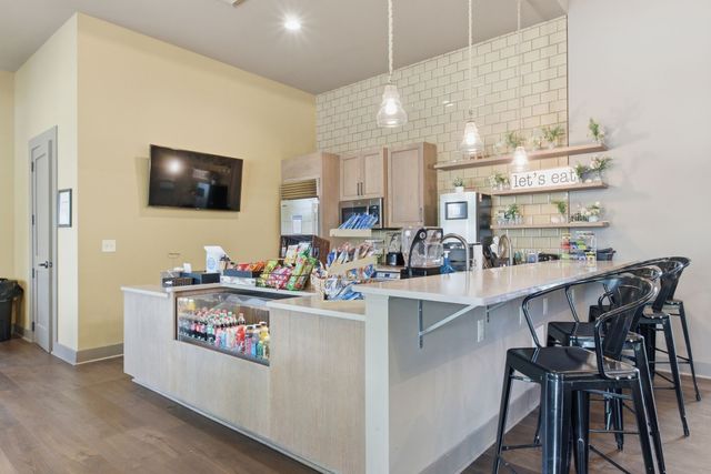 842 Nightingale Ave, Hendersonville, TN 37075