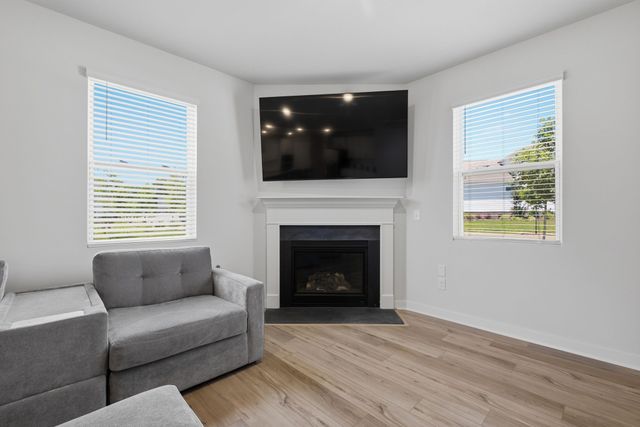842 Nightingale Ave, Hendersonville, TN 37075