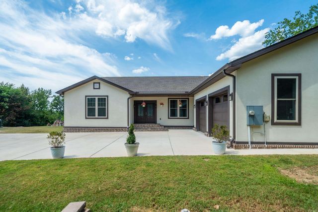 324 Coachlight Road, Hot Springs, AR 71913