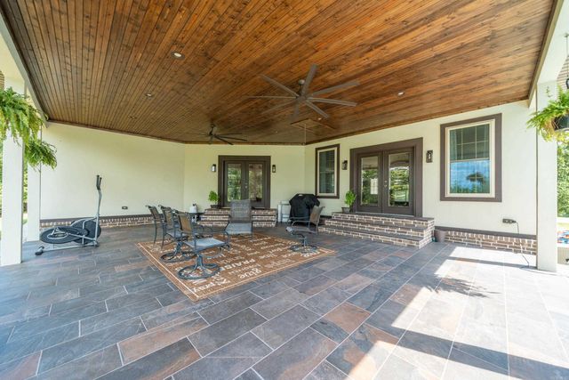 324 Coachlight Road, Hot Springs, AR 71913