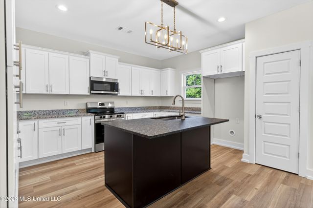 171 Locust Drive, D'iberville, MS 39540