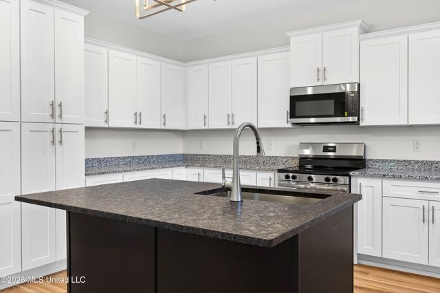 171 Locust Drive, D'iberville, MS 39540
