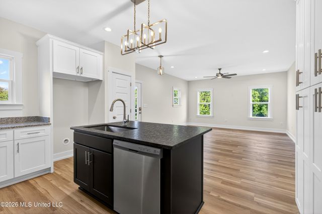 171 Locust Drive, D'iberville, MS 39540