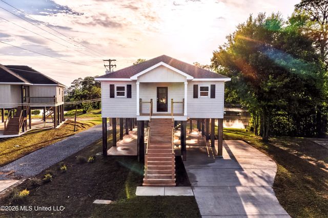 171 Locust Drive, D'iberville, MS 39540