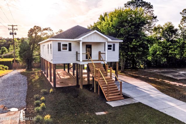 171 Locust Drive, D'iberville, MS 39540