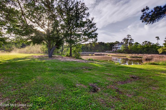 171 Locust Drive, D'iberville, MS 39540