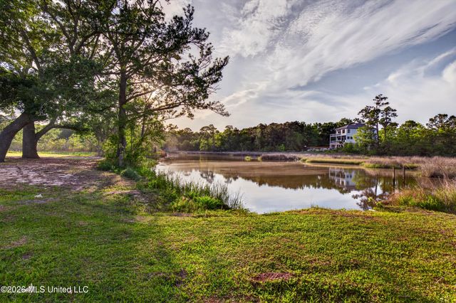 171 Locust Drive, D'iberville, MS 39540