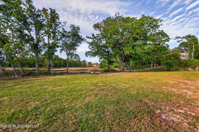 171 Locust Drive, D'iberville, MS 39540