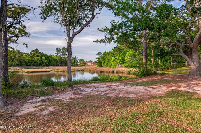 171 Locust Drive, D'iberville, MS 39540
