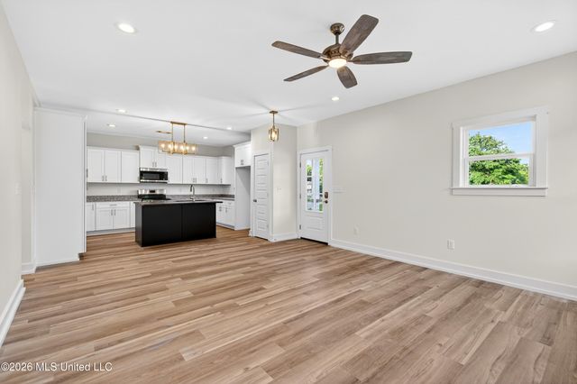 171 Locust Drive, D'iberville, MS 39540