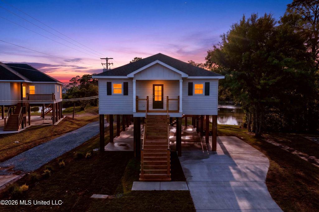 171 Locust Drive, D'iberville, MS 39540