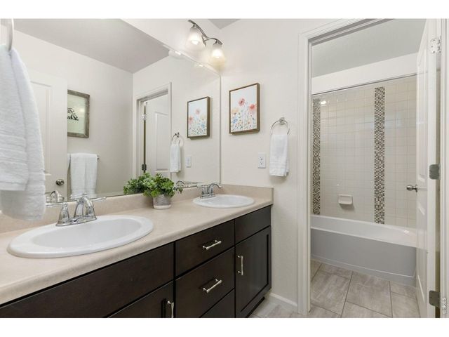 2750 S Muscovey Ln, Johnstown, CO 80534