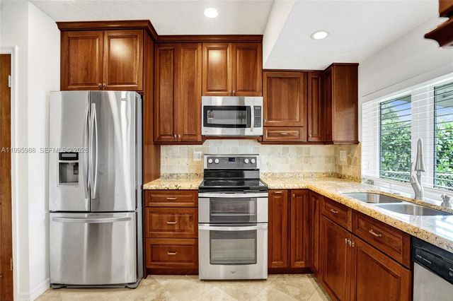 2324 NW 107th Ter, Sunrise, FL 33322