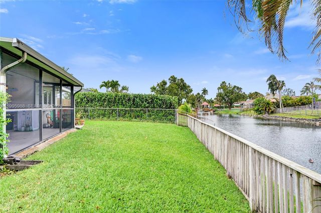 2324 NW 107th Ter, Sunrise, FL 33322