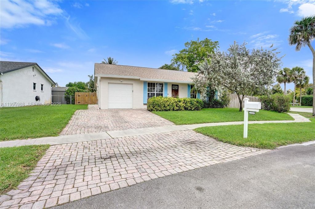 2324 NW 107th Ter, Sunrise, FL 33322