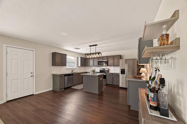 2607 Bisontine Street, Friendswood, TX 77546