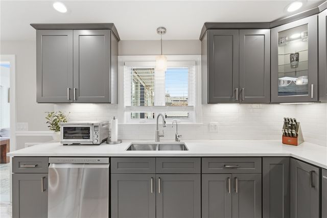 48 Columbus Avenue, North Providence, RI 02911