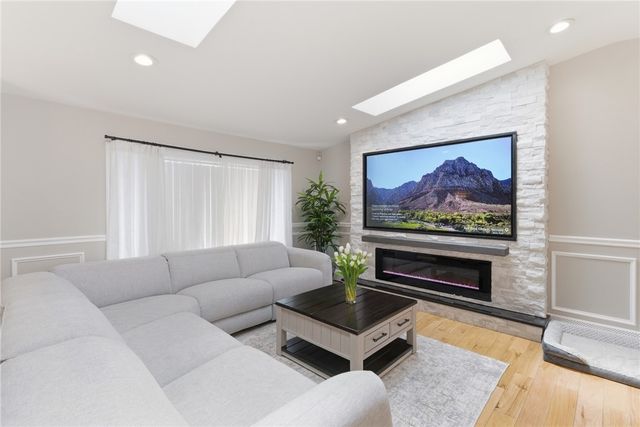 48 Columbus Avenue, North Providence, RI 02911