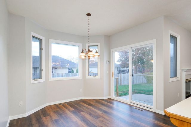 3431 S Briarwood Court, Springfield, MO 65807