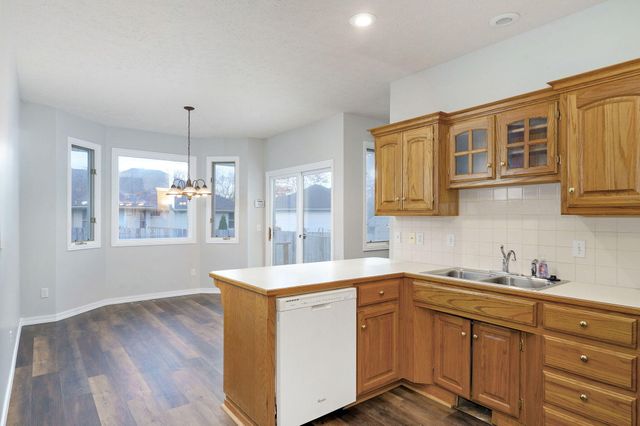 3431 S Briarwood Court, Springfield, MO 65807