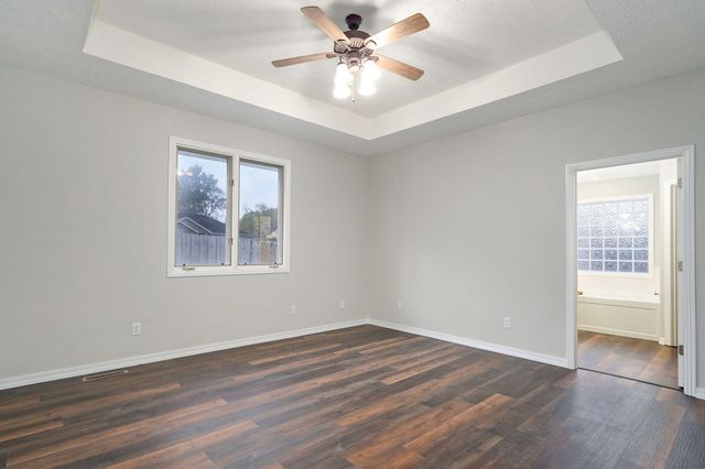 3431 S Briarwood Court, Springfield, MO 65807