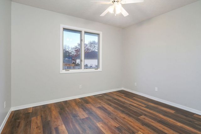 3431 S Briarwood Court, Springfield, MO 65807