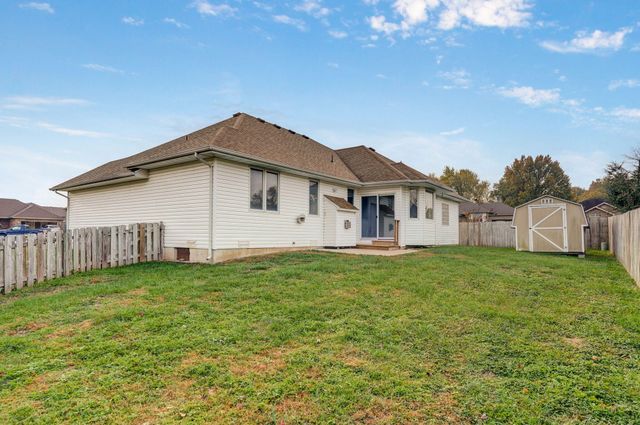 3431 S Briarwood Court, Springfield, MO 65807