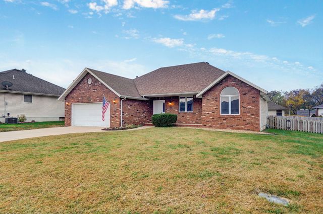 3431 S Briarwood Court, Springfield, MO 65807