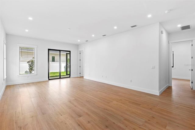 1710 E COMANCHE AVENUE, Tampa, FL 33610