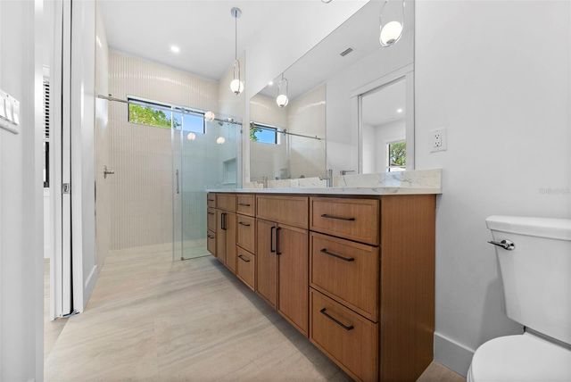 1710 E COMANCHE AVENUE, Tampa, FL 33610