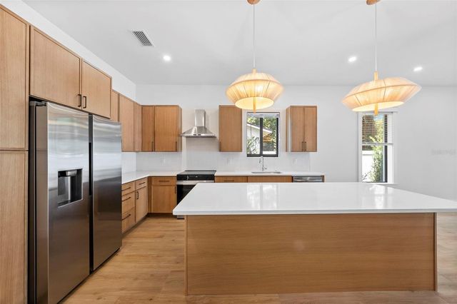 1710 E COMANCHE AVENUE, Tampa, FL 33610