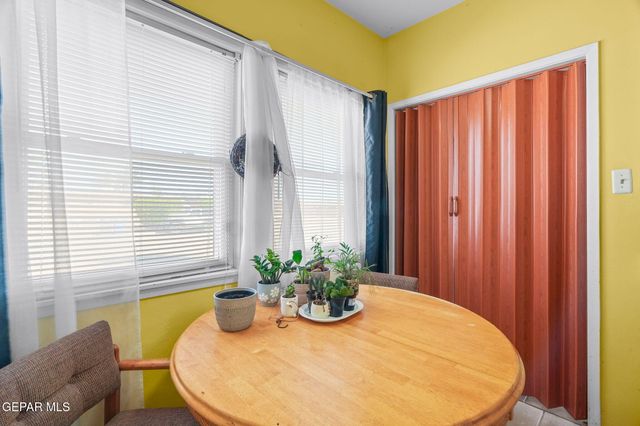 5206 CORNELL Avenue, El Paso, TX 79924