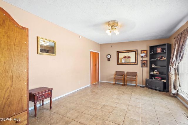 5206 CORNELL Avenue, El Paso, TX 79924