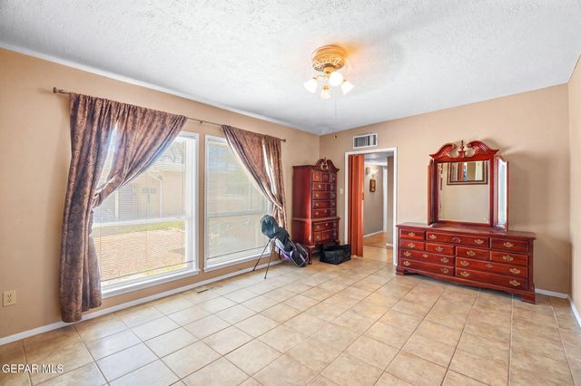 5206 CORNELL Avenue, El Paso, TX 79924