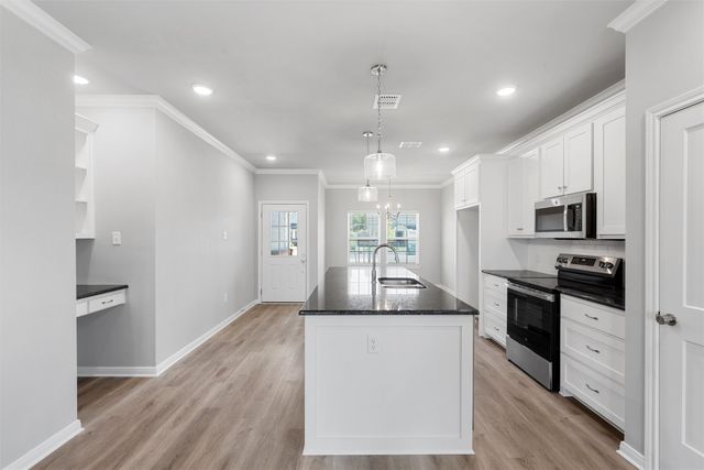 413 Travis Drive, Mcgregor, TX 76657