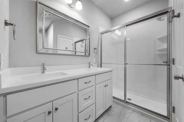 413 Travis Drive, Mcgregor, TX 76657