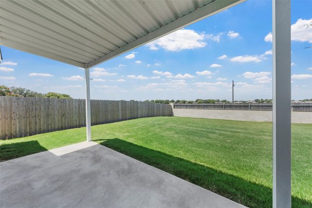 413 Travis Drive, Mcgregor, TX 76657