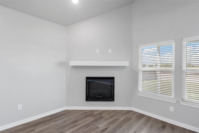 413 Travis Drive, Mcgregor, TX 76657