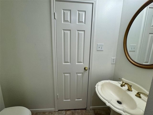 1718 Berkoff Drive, Sugar Land, TX 77479