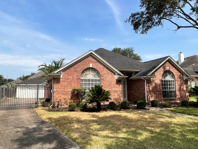 1718 Berkoff Drive, Sugar Land, TX 77479