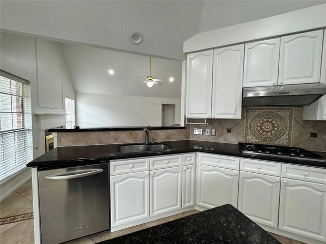 1718 Berkoff Drive, Sugar Land, TX 77479