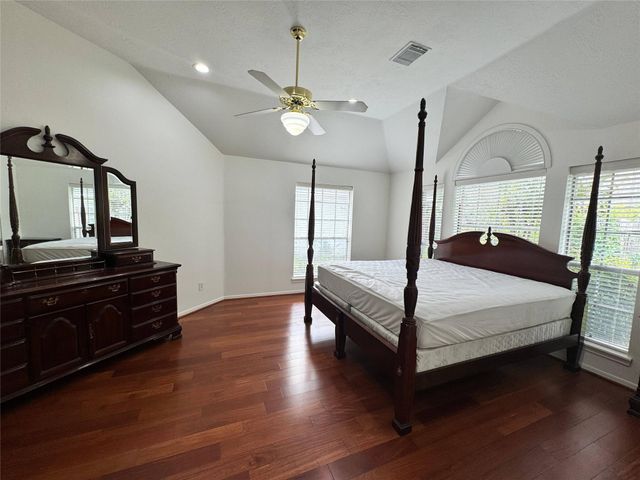 1718 Berkoff Drive, Sugar Land, TX 77479