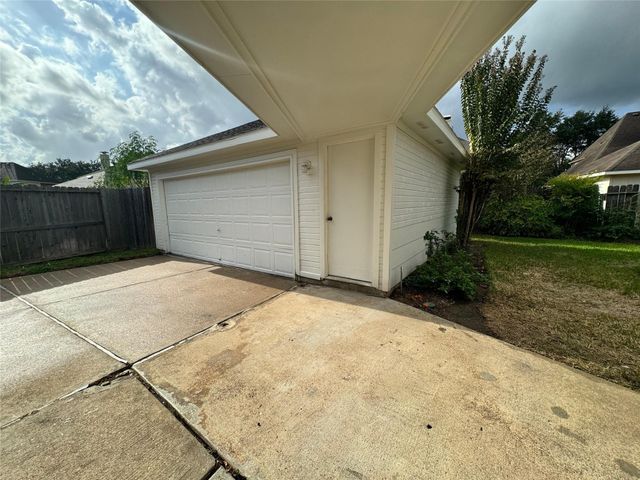 1718 Berkoff Drive, Sugar Land, TX 77479