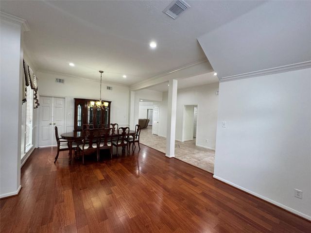 1718 Berkoff Drive, Sugar Land, TX 77479