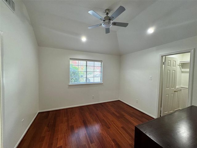 1718 Berkoff Drive, Sugar Land, TX 77479